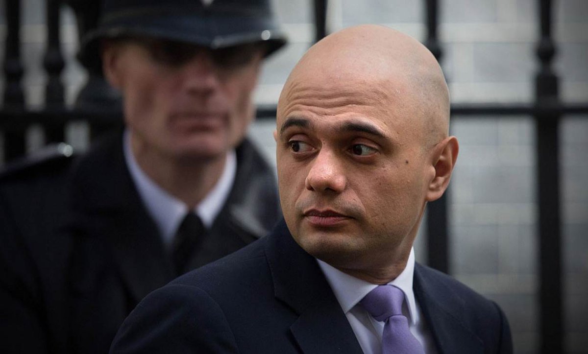 DalbidEU's tweet photo. @AngelaRayner @sajidjavid ‘Cower’…  stupidity from #SajidJavid clearly. Or a 'wise' word? Consider how often the Tories throw in a message of absurdity or division which serves to divert for a couple of days from major issues exposed over those same days. #PACReport today. £Billions wasted on crap PPE. https://t.co/SKMEi7Z4LA