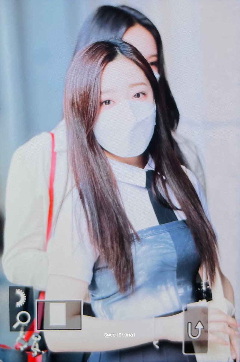SwS_0407's tweet photo. 210725

무슨일이야

#히나 #HINA  #ヒナ #라잇썸 #LIGHTSUM  #ライトサム https://t.co/ACDIcZHWPu