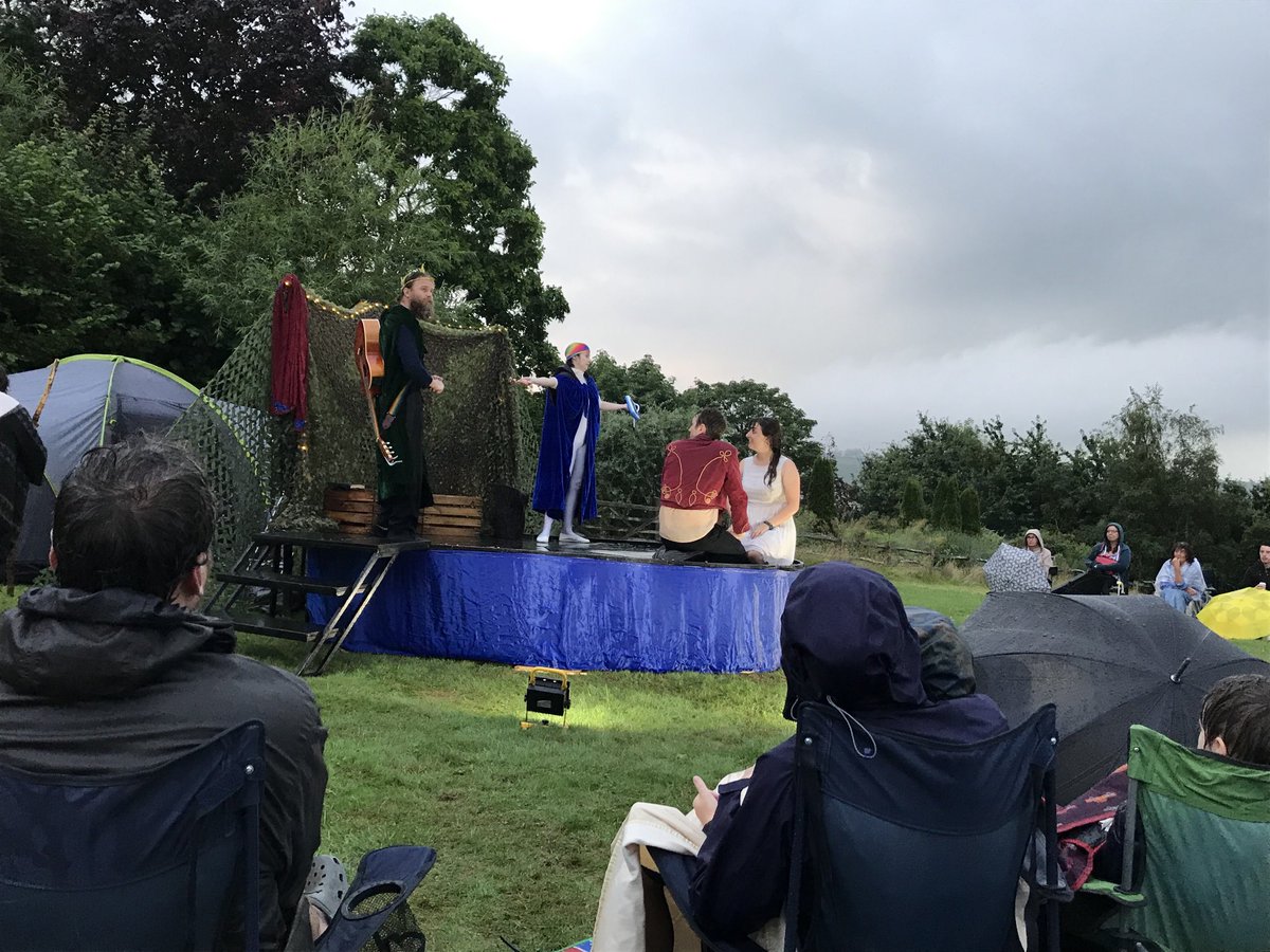 Last night’s atmospheric performance of ‘The Tempest’ by ⁦<a href="/folksytheatre/">Folksy Theatre</a>⁩ ⁦⁦<a href="/BurrowFarmGarde/">Burrow Farm Gardens</a>⁩ #Devon was excellent, though stormy weather wouldn’t stay away! #SaturdayShakespeare