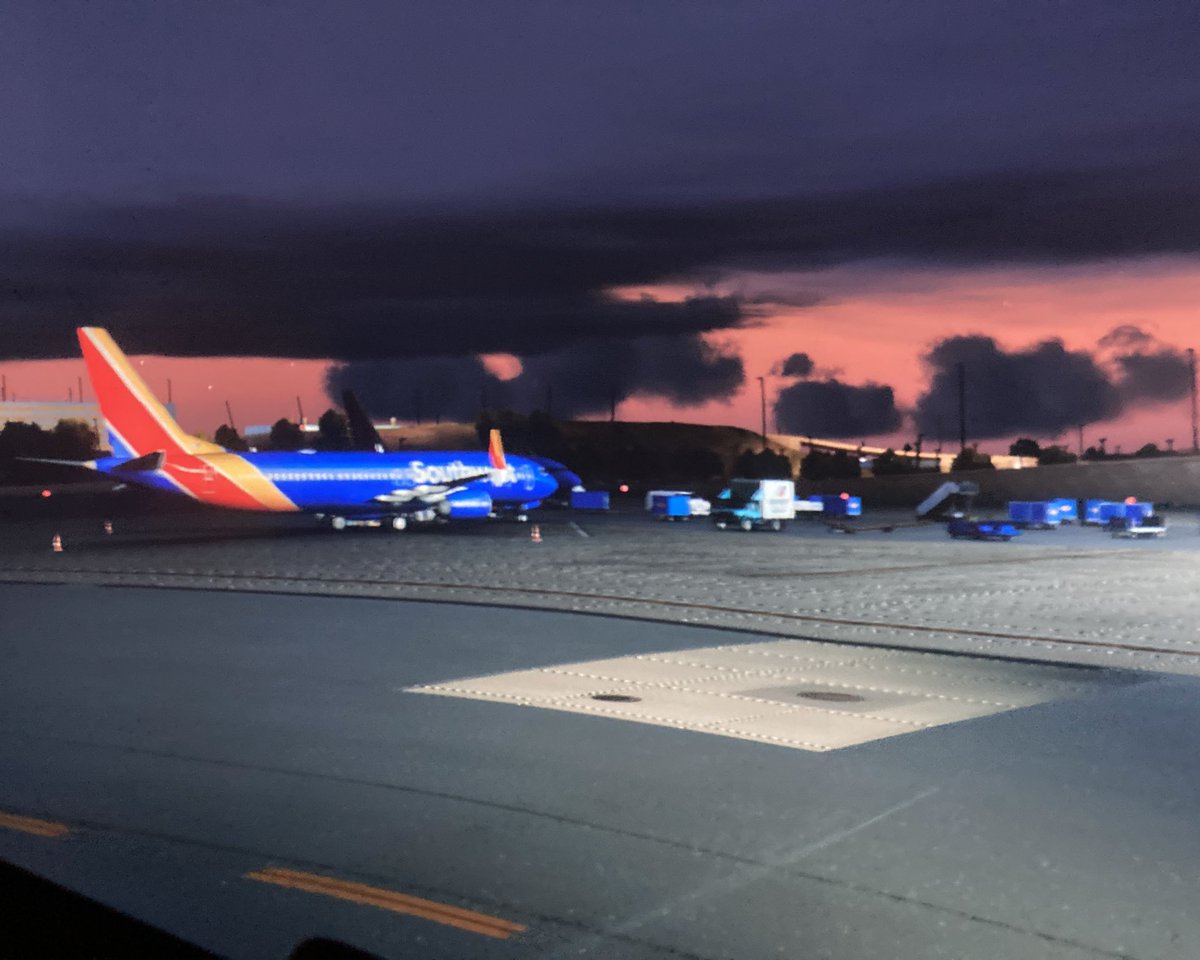 SimAir737's tweet photo. Dawn in Baltimore as we taxi out on our first flight of the day - Newark we’re coming to you 🛫
#FlySimair #AsRealAsItGets https://t.co/mwQNgiDdvG