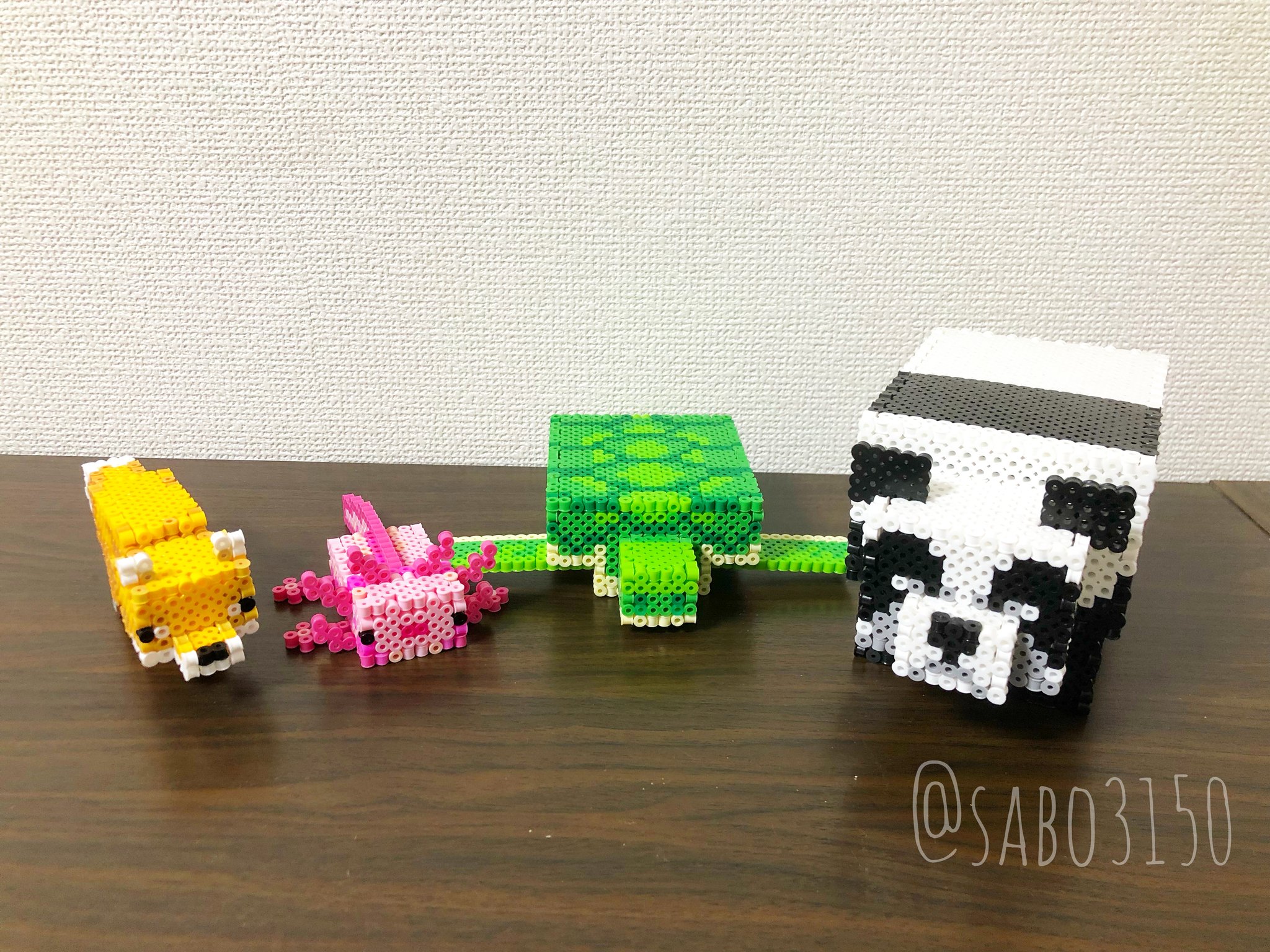 さぼやでー アイロンビーズで マイクラのウーパールーパーを作りました アイロンビーズ 立体アイロンビーズ Minecraft マイクラ T Co Eaxp81dxml Twitter