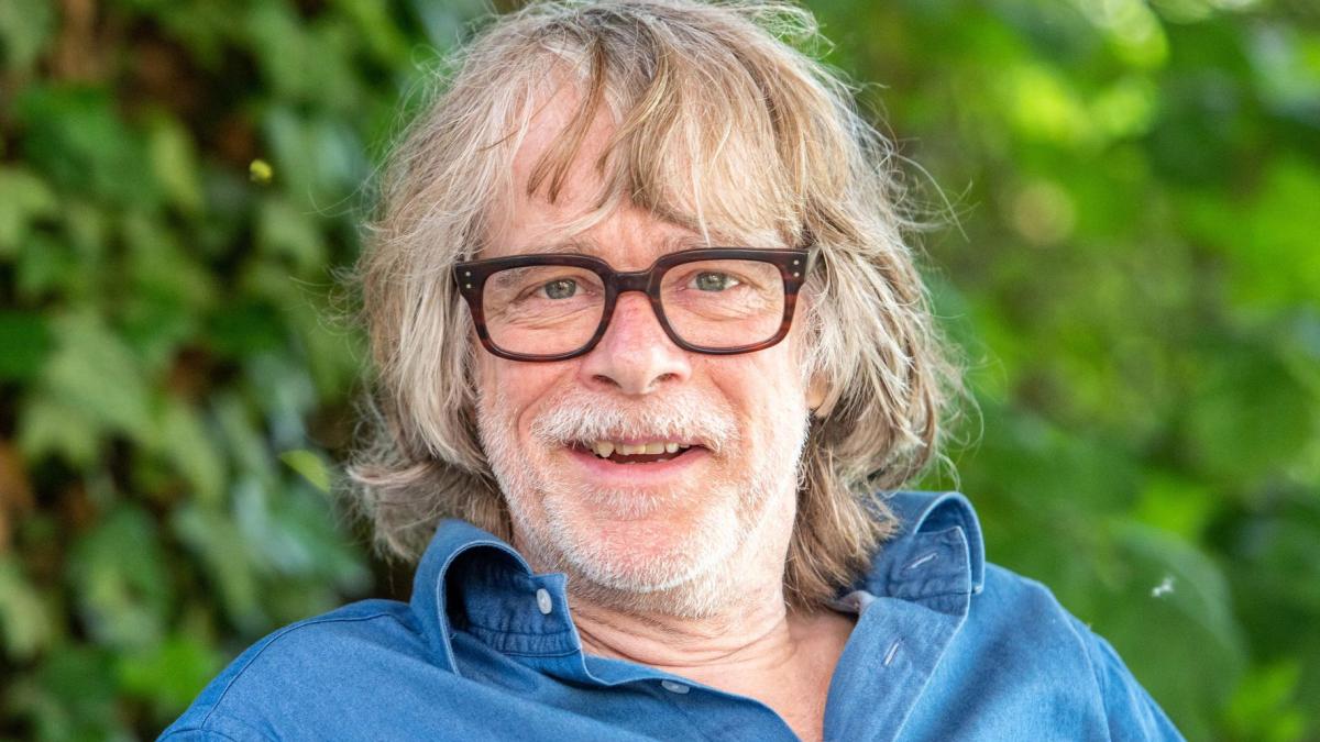 Helge Schneider bricht Konzert ab – jetzt droht ihm Veranstalter mit Klage to.welt.de/rCtllsn