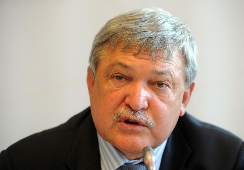 Demokracija1's tweet photo. Kdo je madžarski bogataš Sandor #Csányi, novi najvplivnejši #bankir na Slovenskem, in komu je politično zvest?
https://t.co/K9RaPbiLjX https://t.co/Qui3IcI7vJ