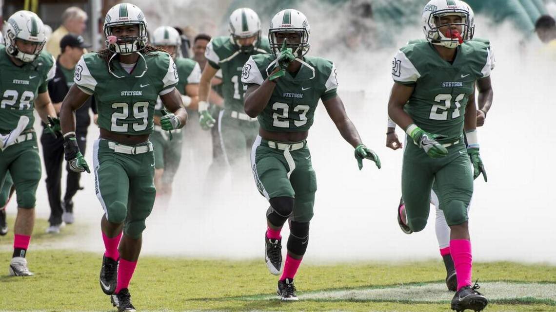 luke_cohn's tweet photo. I’d like to thank the coaches who have shown interest while I’ve been in the portal. Thank you @coachbkyoung and @dp_eyman for the opportunity! I am blessed to announce that I will be continuing my academic and football career at Stetson University‼️@StetsonFootball #GoHatters https://t.co/fLyaYTnrq0