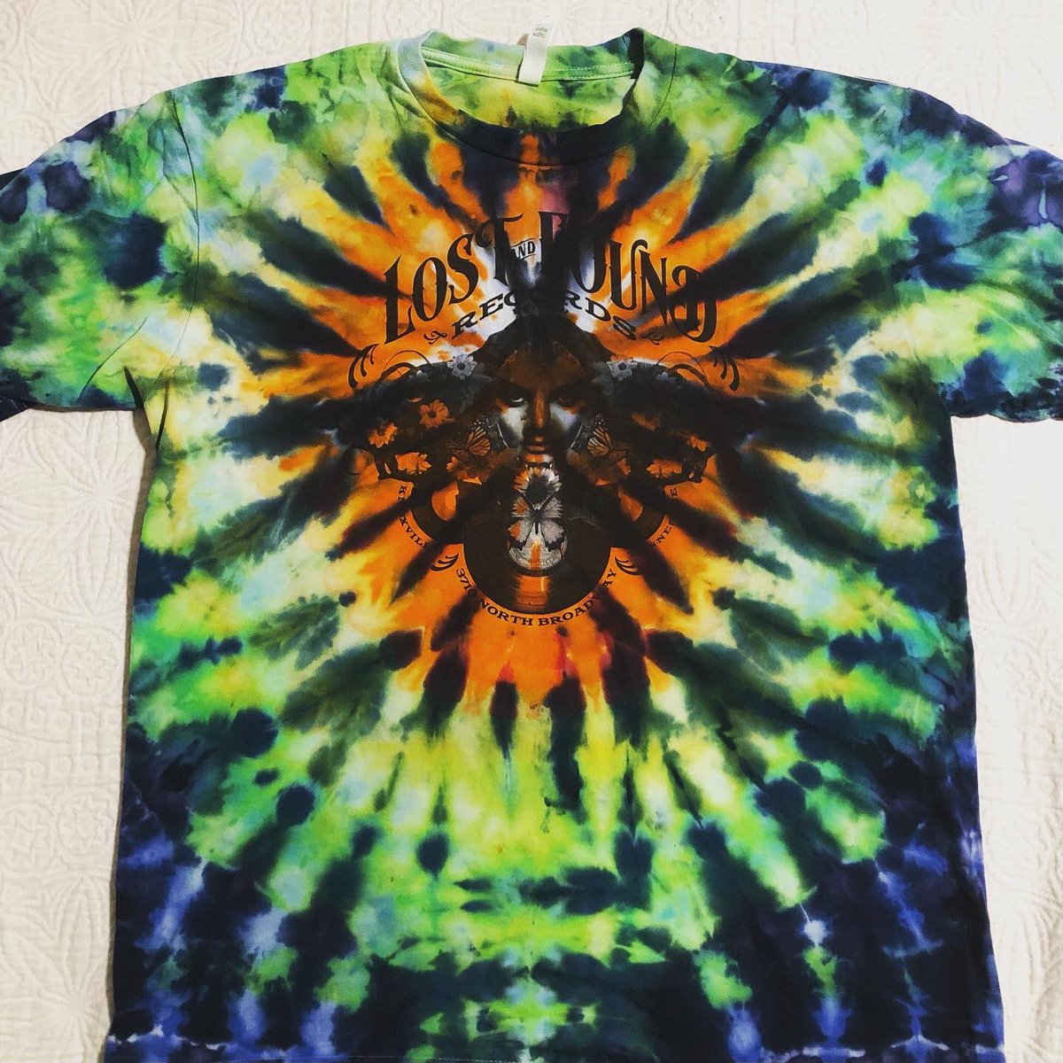 TheLeesOfMemory's tweet image. Had fun doin' up a custom batch of @LostNFoundRecs x #IceAndTime #icedyes for Mike &amp;amp; Maria (plus one keeper for myself, of course!) 🌈🔥💗💕 
Powered by @dharmatrading 🌈🔥 These colors never fade!!! #fiberreactive #prociondyes