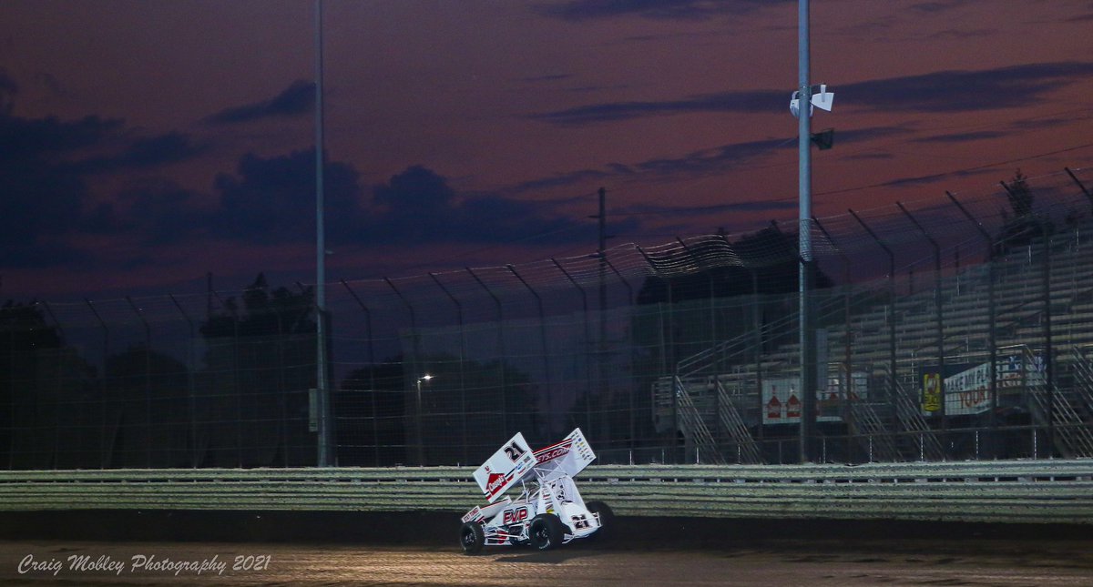 Awesome victory last night <a href="/knoxvilleraces/">Knoxville Raceway</a> for <a href="/BrianBrown21/">Brian Brown</a> !!!