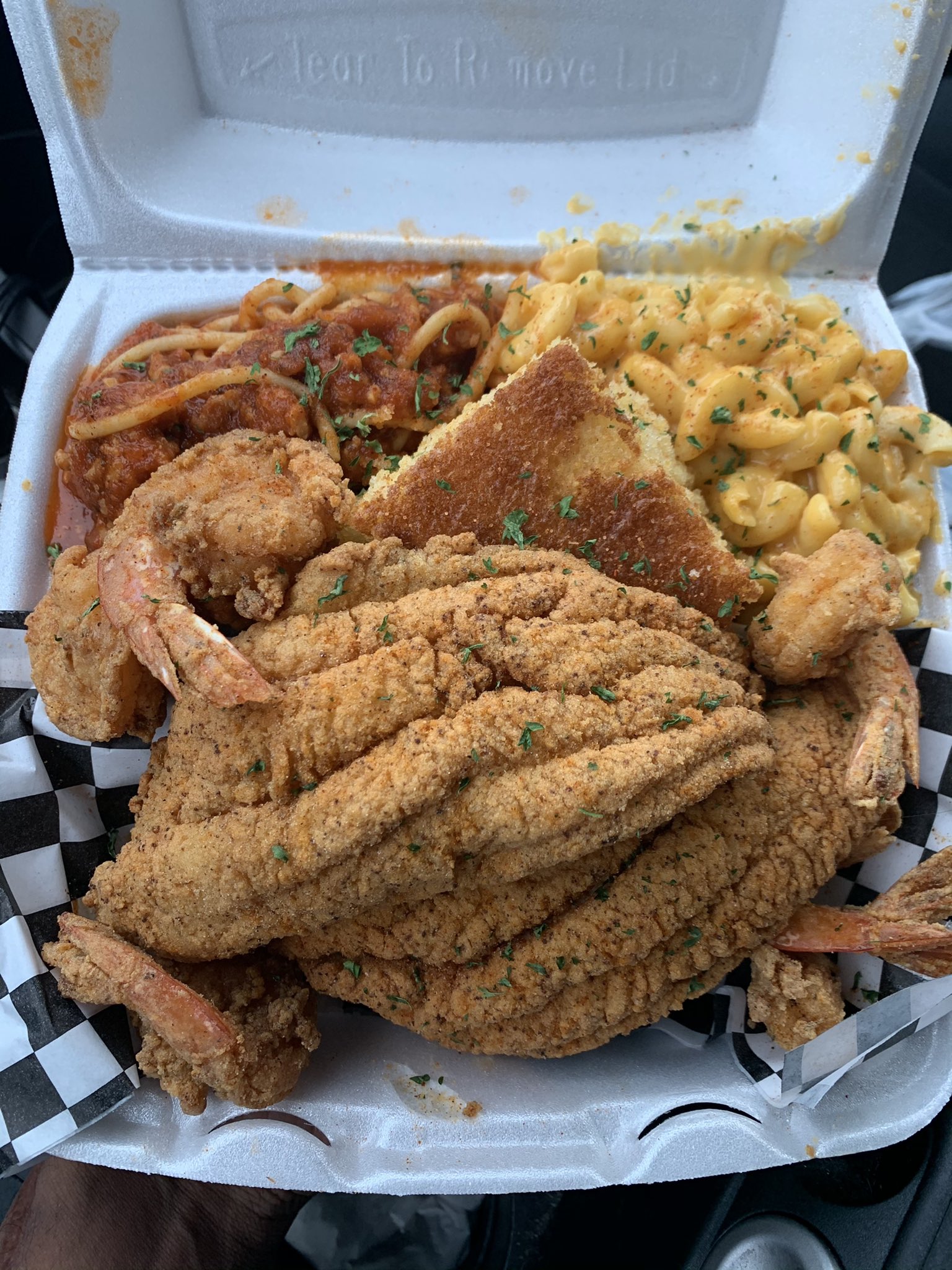 HOUSTON FOOD BLOGGER on X: Soul Good Street Eatz 📍2829 Chimney Rock,  Houston, TX Fried Catfish, Fried Shrimps, Spaghetti, Mac & Cheese &  Cornbread  / X