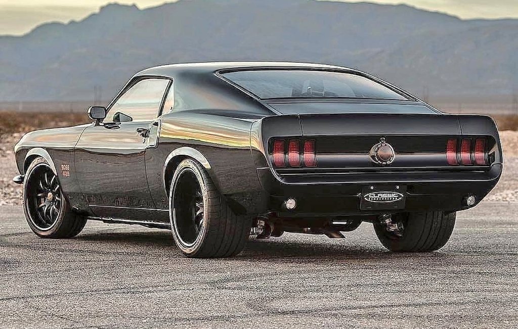 ExoticBMW's tweet photo. Boss 429 Mustang 🇺🇸 https://t.co/HpNvtko71E