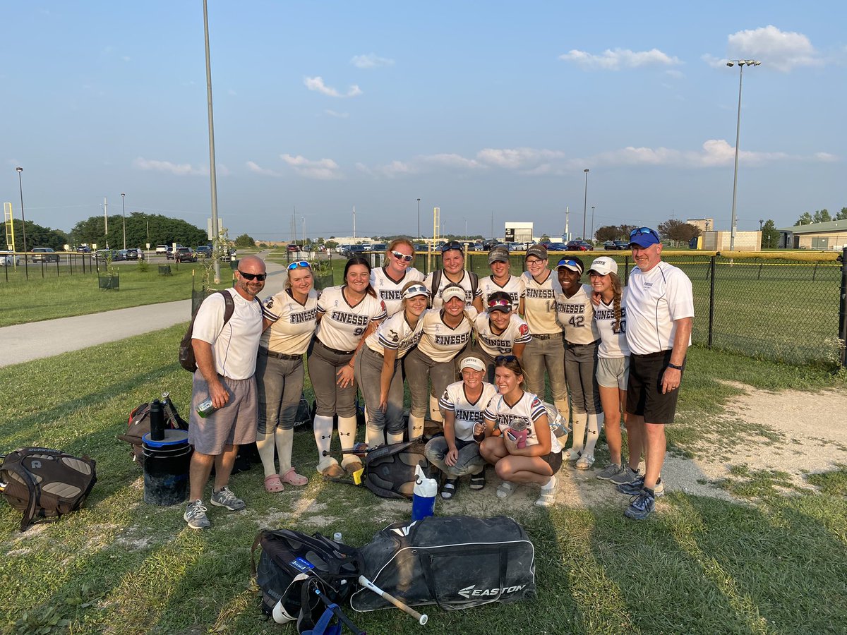 FinesseKish's tweet photo. The girls are heading down the home stretch with game one of the Alliance Fastpitch Championship Series starting at 1pm EST today vs LLG Maguire. At The Bouse Sports Complex https://t.co/n97TdgdX61
