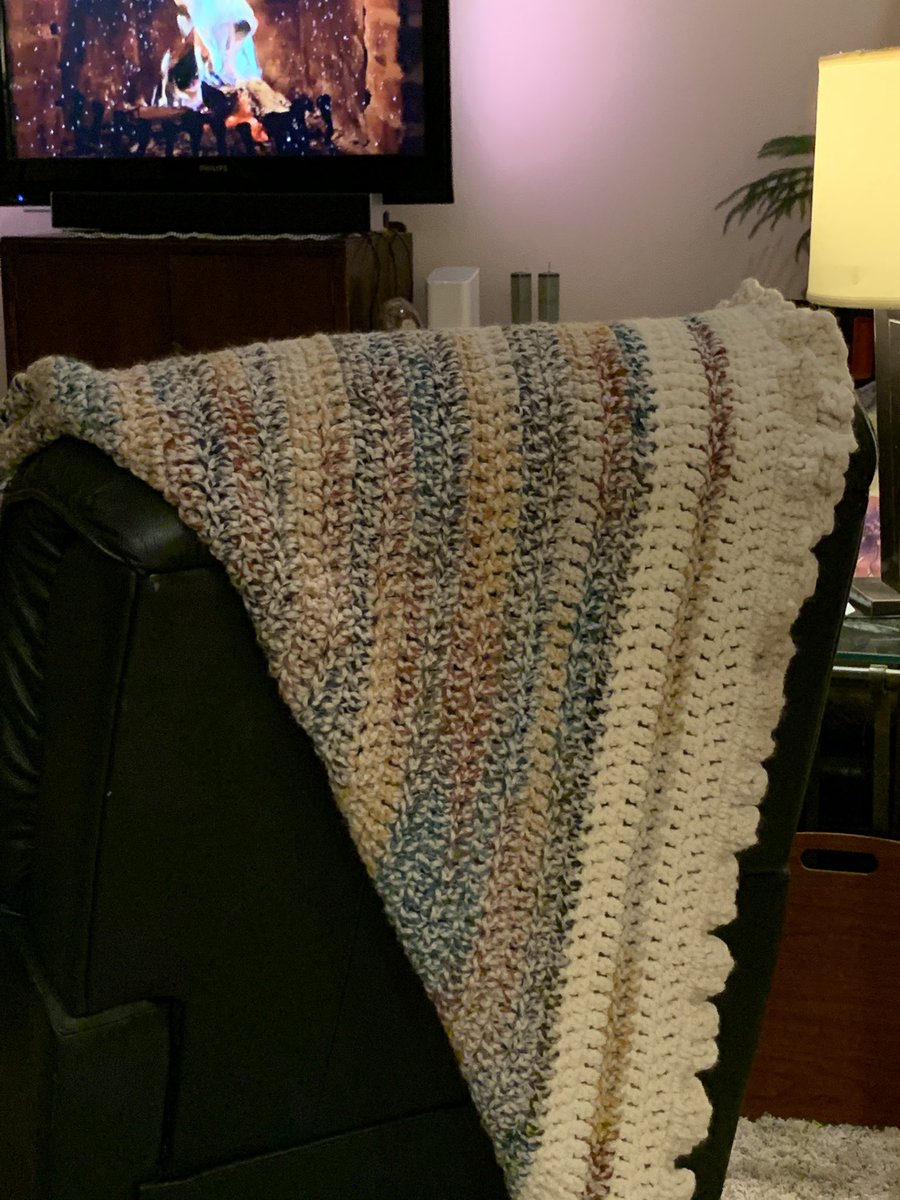 DarlingJade22's tweet photo. Wow &amp; thank you @BELLAAA07370912 for this gorgeous blanket made from your hands - amazing quality!  I am blessed to have one of your creations! @GinaNJoey you have gone above &amp; beyond to ensure my prize met your standards.  You are a class act!  Thank you both! ❤️🥰 https://t.co/XR6yINX5v9