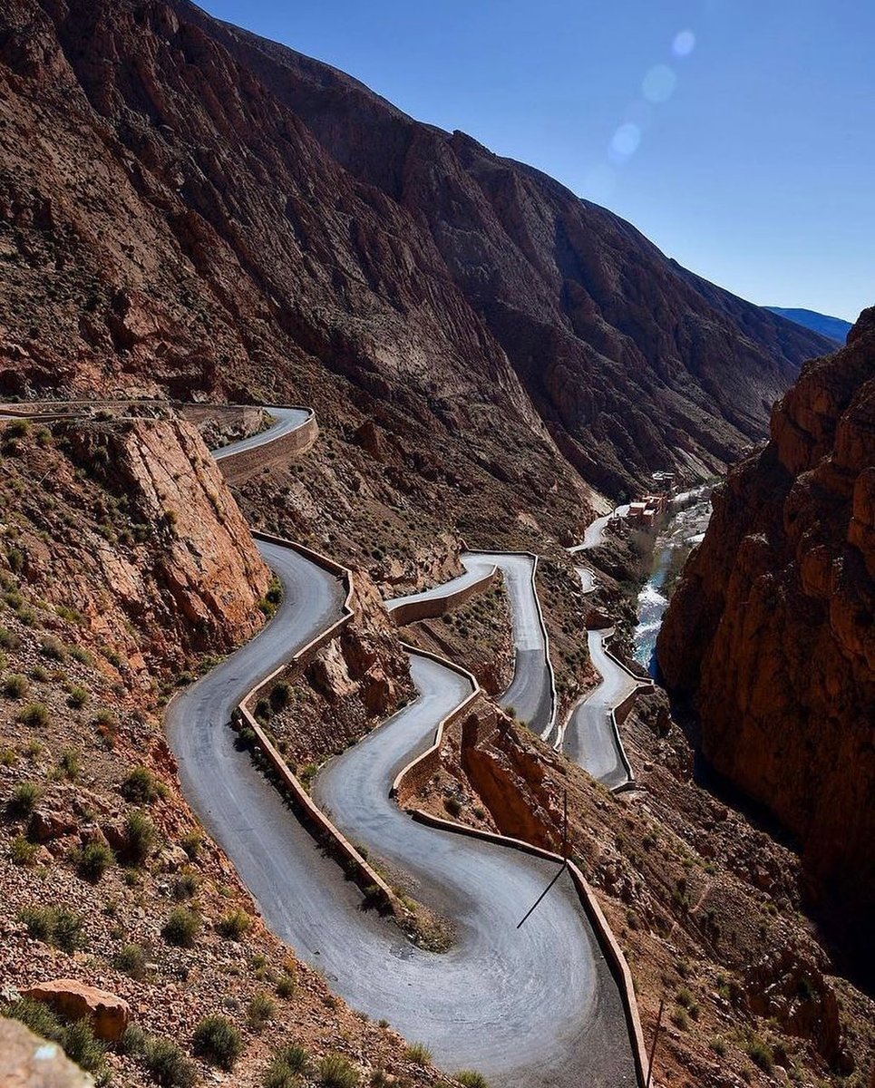 EatSleepRIDE's tweet photo. Bored of your local twisties? Looking for an adventure? Discover the winding road R704 through the most dramatic and breathtaking sights of the country ๐ https://t.co/goCi0RtEJ4
#ESRapp #TwistyRoads โ #Roadslikethese #explorenewroads #MakeLifeARide https://t.co/qSvZlR2Ydk