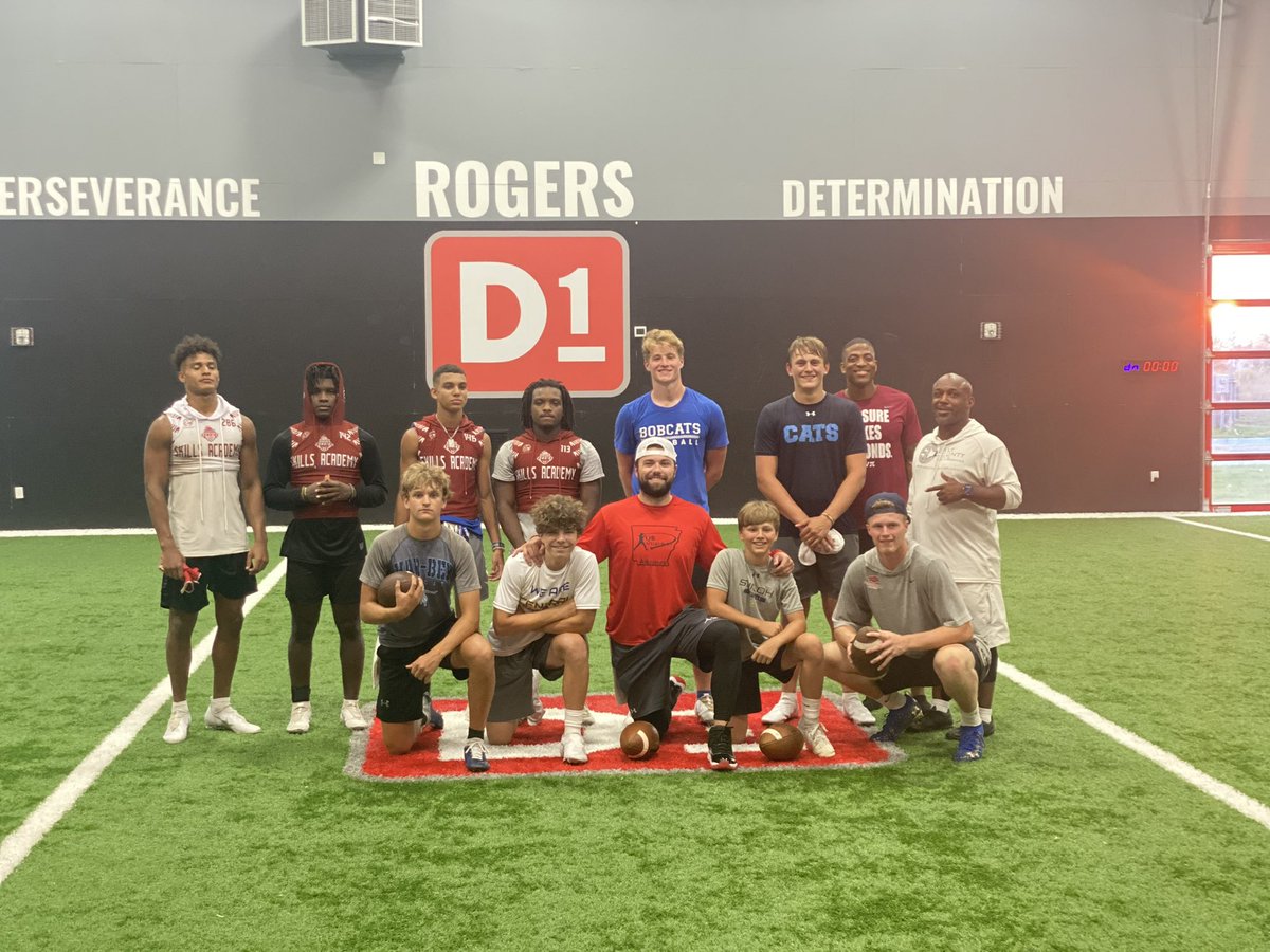 CoachScottOkie's tweet photo. Passion will move men beyond themselves, beyond their shortcomings, beyond their failures.
-Joseph Campbell
@QBimpact @qbimpacttexas @QBimpactHI https://t.co/W06xuRsSZR
