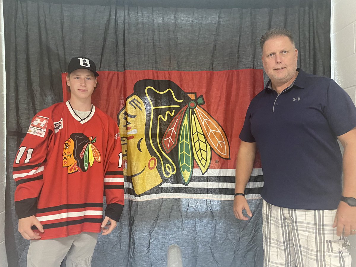 MitchellHawks's tweet photo. The Mitchell Hawks are excited to announce the signing of Fwd Cole Lewis. Cole the younger brother of current Hawk Carter Lewis. Cole comes to the Hawks from the Huron-Perth Lakers. Welcome to the nest Cole! https://t.co/40ajXD7iaf