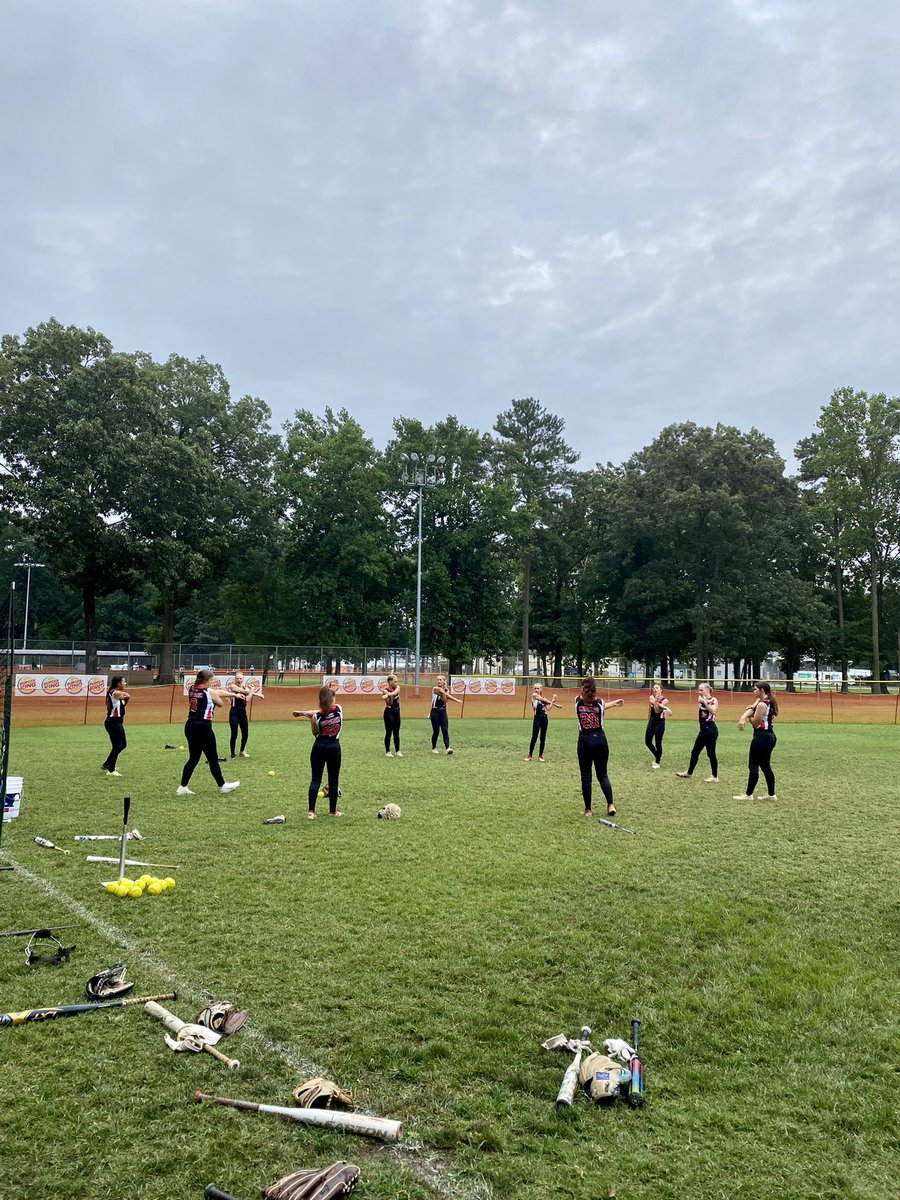 NwEXPLOSION 16u Softball tweet media