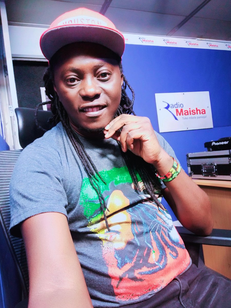 DEEJAY PATIZ (@deejaypatiz) on Twitter photo Boom masaa ni ya kulipua jaba ndani 102.7 <a href="/radiomaisha/">Radio Maisha</a>.ke unasikiza ukiwa wapi na ukiwa na nani tuma request tukubig up @matetongola and <a href="/deejaypatiz/">DEEJAY PATIZ</a> #reggaesplash 🔥🔥✨ Boom masaa ni ya kulipua jaba ndani 102.7 <a href="/radiomaisha/">Radio Maisha</a>.ke unasikiza ukiwa wapi na ukiwa na nani tuma request tukubig up @matetongola and <a href="/deejaypatiz/">DEEJAY PATIZ</a> #reggaesplash 🔥🔥✨