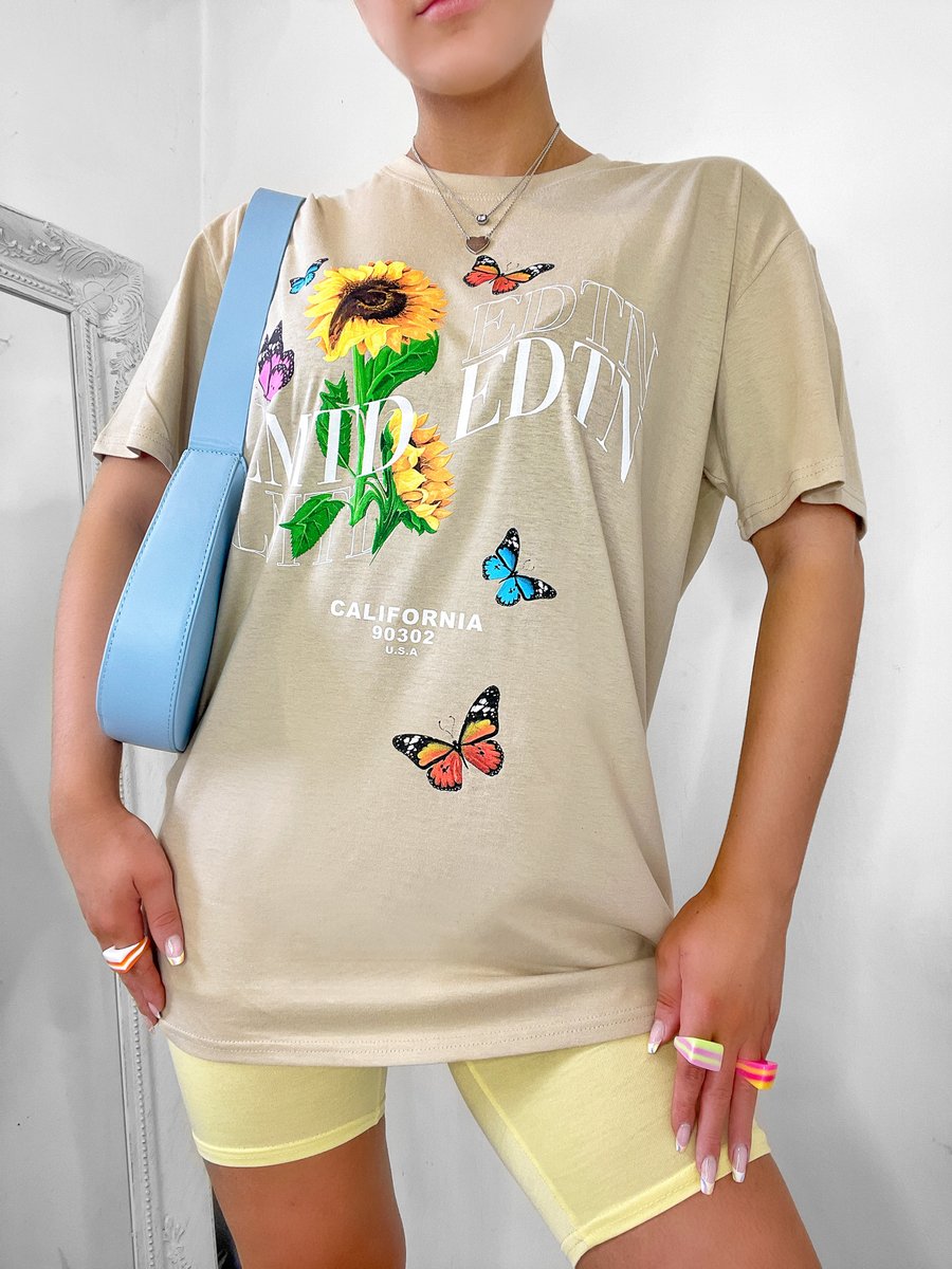 🚨RETWEET TO WIN🚨

Sunday comforts 🌻 👌 

Ends midnight tonight. Winner must be following <a href="/isawitfirst/">ISAWITFIRST</a>. Winner contacted by DM and will be given a £50 voucher to spend on site.

📷 sophieottewell