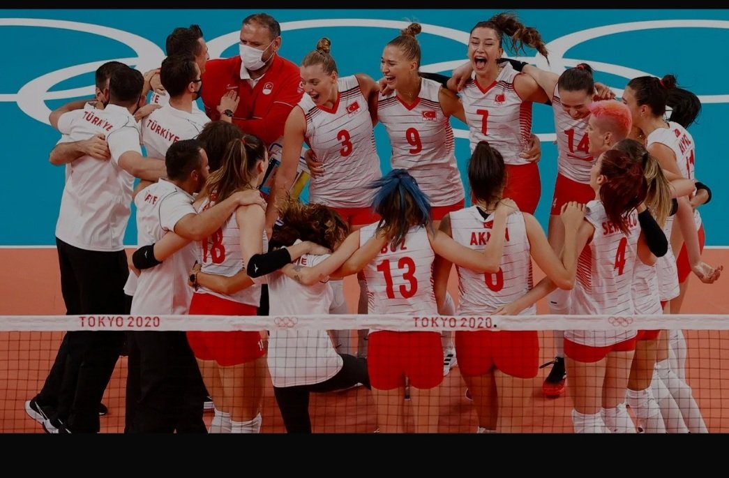 сборная турции по волейболу женская 2021. женская сборная турции по волейболу. сборная турции по волейболу женская 2021. турецкая волейболистка. прически для игры в волейбол.