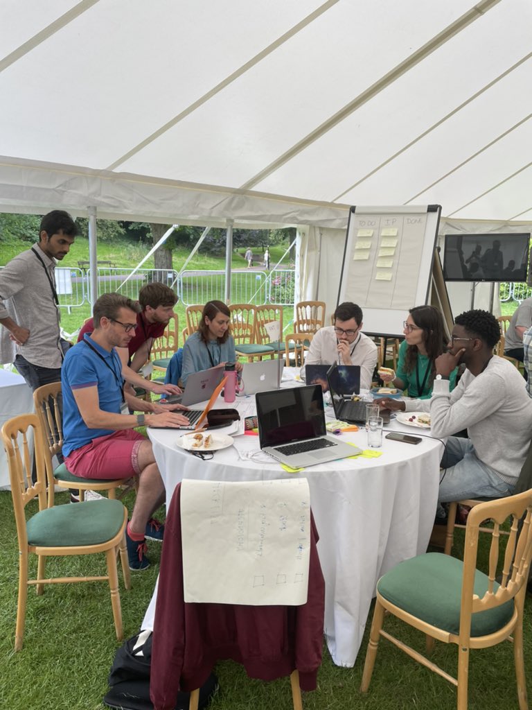 The awesome team #scoop finalising product &amp; pitch at the awesome #upcycling #startup event <a href="/SyncTheCity/">Sync The City</a> - thanks <a href="/NorwichBIDUK/">Norwich BID UK</a> <a href="/uea/">brandon hullott</a> <a href="/SyncNorwich/">SyncNorwich</a> - how great to be creating amazing new businesses like this!