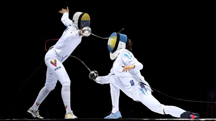五輪 フェンシングの国旗マスクが超人プロレスや世紀少年みたいだと話題に Togetter