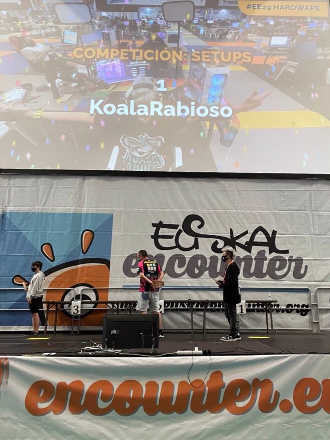 KoalakStudios's tweet image. Zorionak @Koala_Rabioso por ese primer puesto en #Setups de la  #Ee29

Gracias a @COOLMODcom y @elgatoES también va para ustedes! 

Eskerrik asko @euskalencounter por una edición más de lujo ❤️

#EuskalEncounter #KoalaRabioso #Bizkaia #PCdelaNasa #ICC