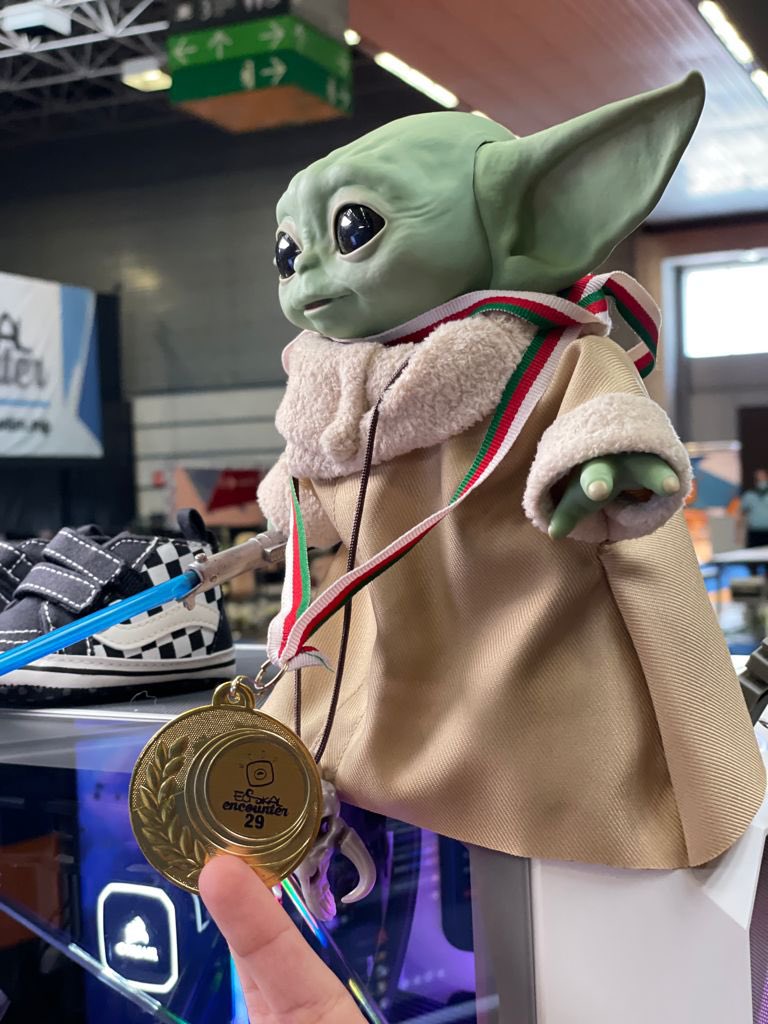 KoalakStudios's tweet image. Zorionak @Koala_Rabioso por ese primer puesto en #Setups de la  #Ee29

Gracias a @COOLMODcom y @elgatoES también va para ustedes! 

Eskerrik asko @euskalencounter por una edición más de lujo ❤️

#EuskalEncounter #KoalaRabioso #Bizkaia #PCdelaNasa #ICC