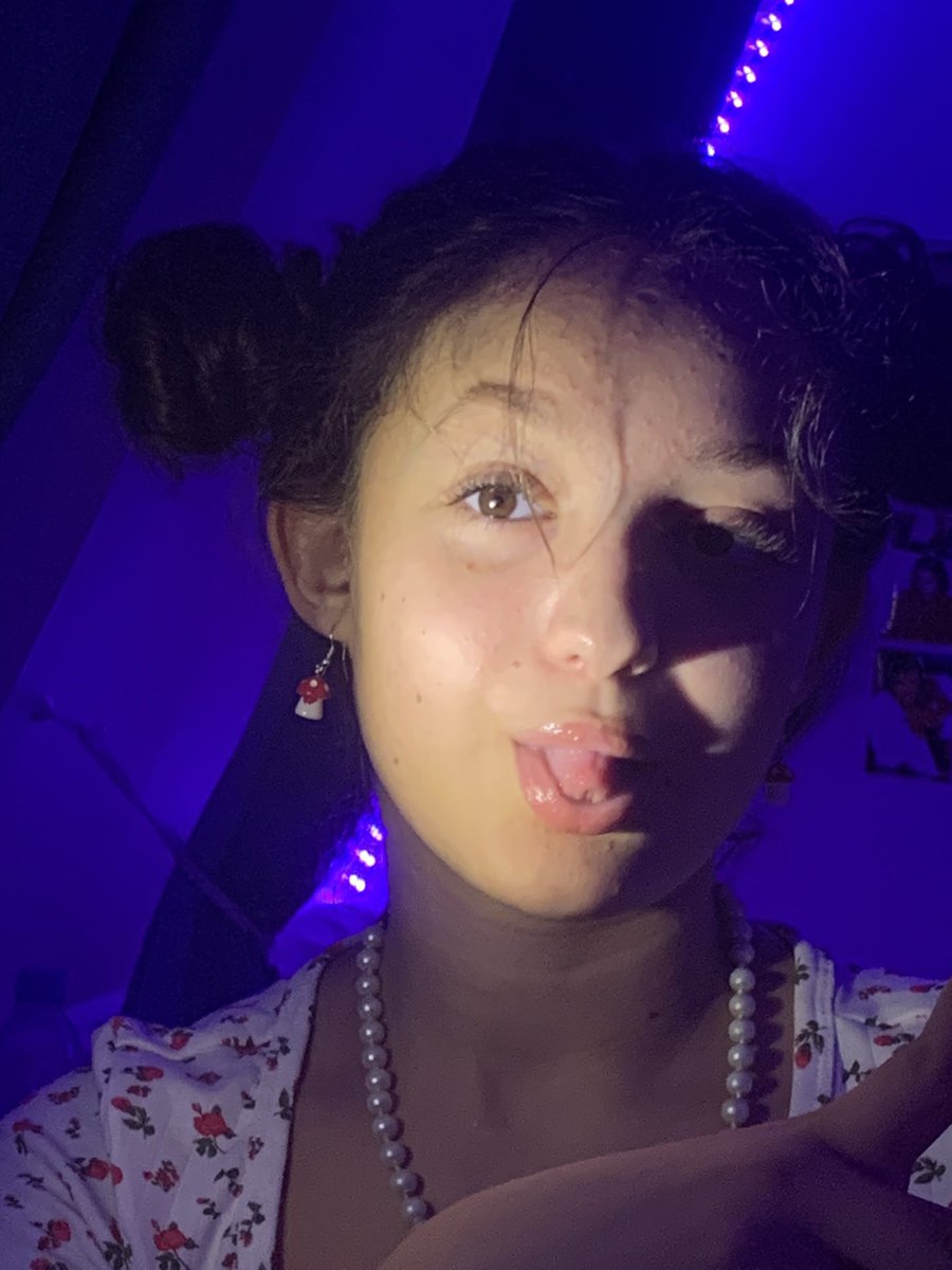 gurlwhosbillie's tweet photo. im late but…
#GettingOlderNow https://t.co/HIWJ4c52Uf