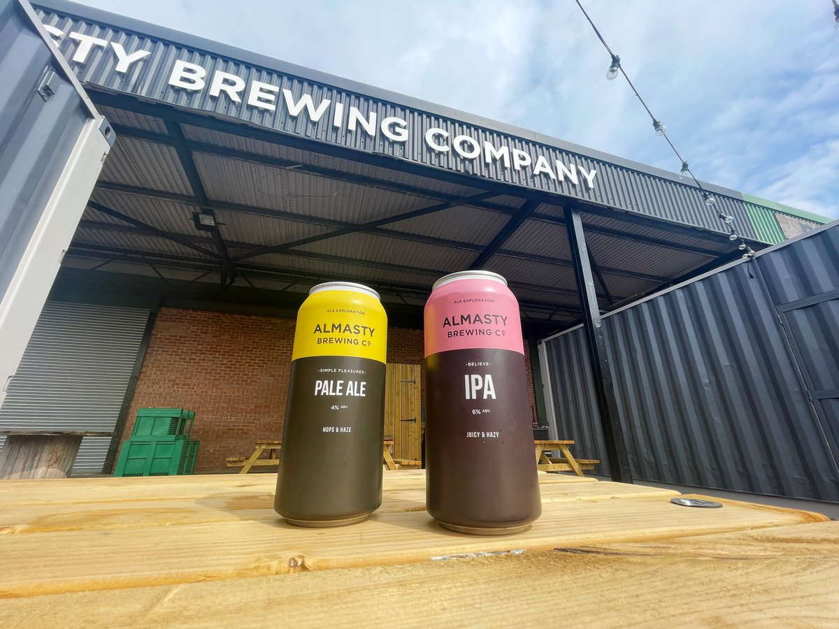 AlmastyBrewCo's tweet photo. Name a more iconic duo, I’ll wait. 💥
#corebeer https://t.co/IRTpGyQxWf