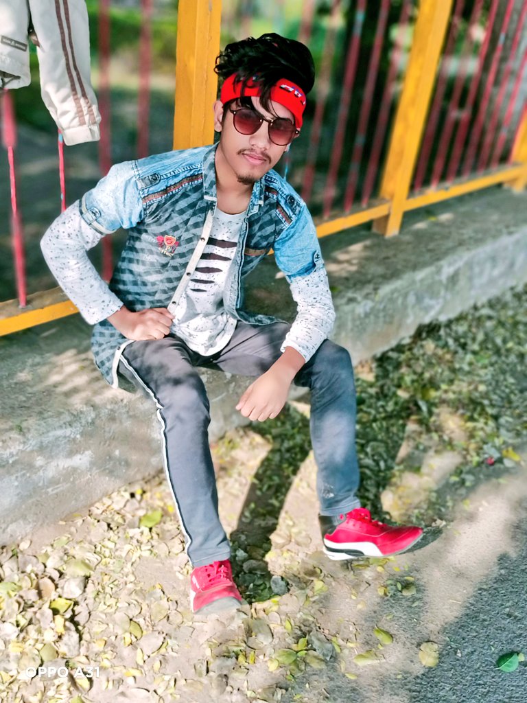 rizvi_mahziyar's tweet photo. #TrendingNow #roadtrip #stylesquad #badboyhalo
#rockstarforever #moody #Devil #NaturePhotography #SundayMorning #YouthOfMay #traveling #HunterXHunter #NewProfilePic https://t.co/x80D5pQS1e