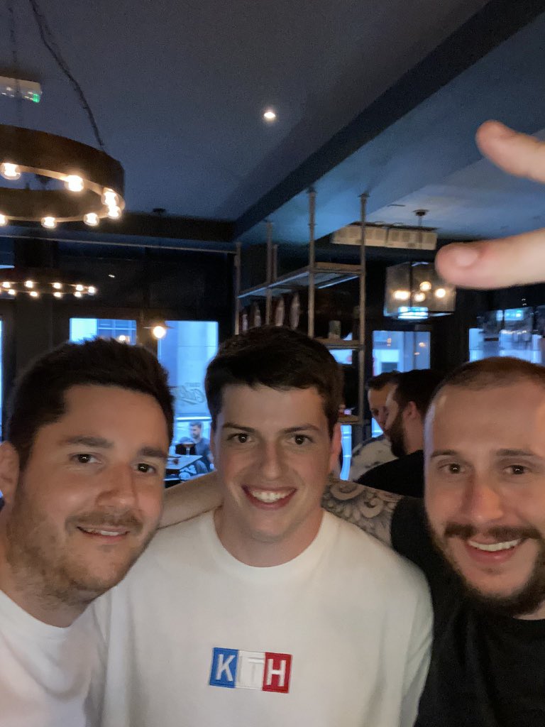 FPL_Harry's tweet photo. This community is just the best ❤️

Thanks for a cracking night everyone

Happy Sunday #FPL247 https://t.co/l1GfI43ADn