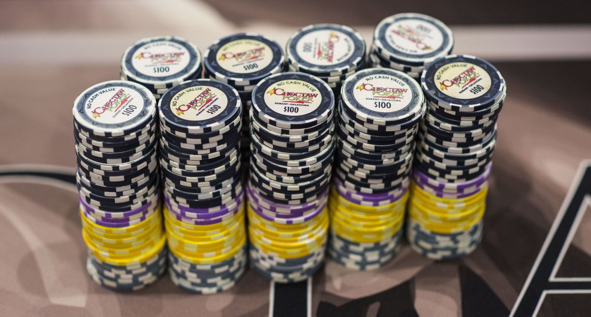 WPT's tweet photo. The #WPTChoctaw Day 2 seating assignments are live. Play resumes at 12:00 pm CT with 260 players remaining, 121 getting paid, and $558,610 for the 🏆

🪶https://t.co/hI2vULDPgC https://t.co/djegY93JwY