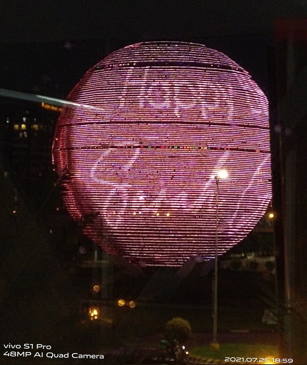 TitaCluvSarahG's tweet photo. Another HAPPY BIRTHDAY LED BILLBOARD  at MOA Globe. Congrats POPSTERS for the effort. SALUTE to all behind this project seen on Guadalupe and MOA. God bless us all.

POPSTAR CELEBRATION 
#TonightWithPopsters  
@JustSarahG https://t.co/kaxqz9kI7Q