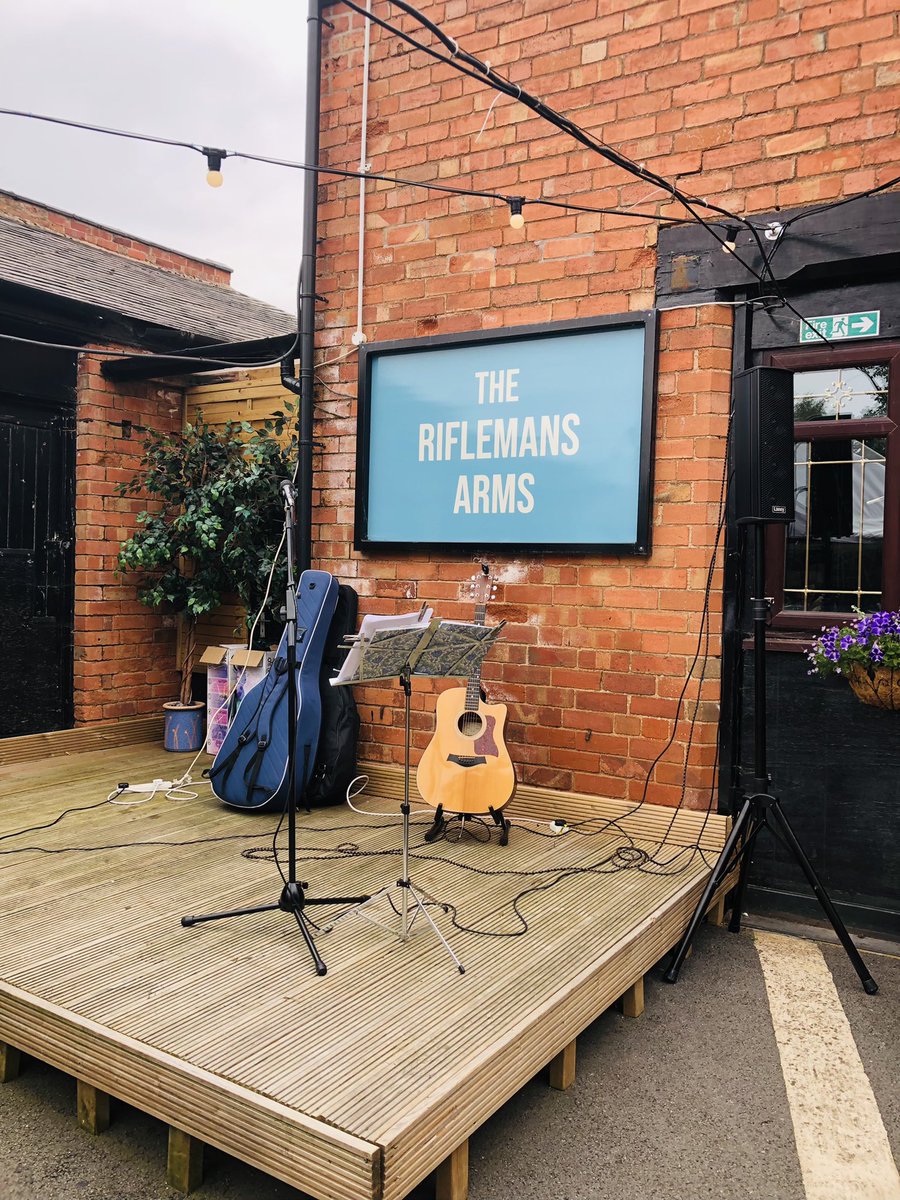 All set up and ready to go at The Riflemans Arms in Droitwich. First set at 3pm x #livemusic #singersongwriter