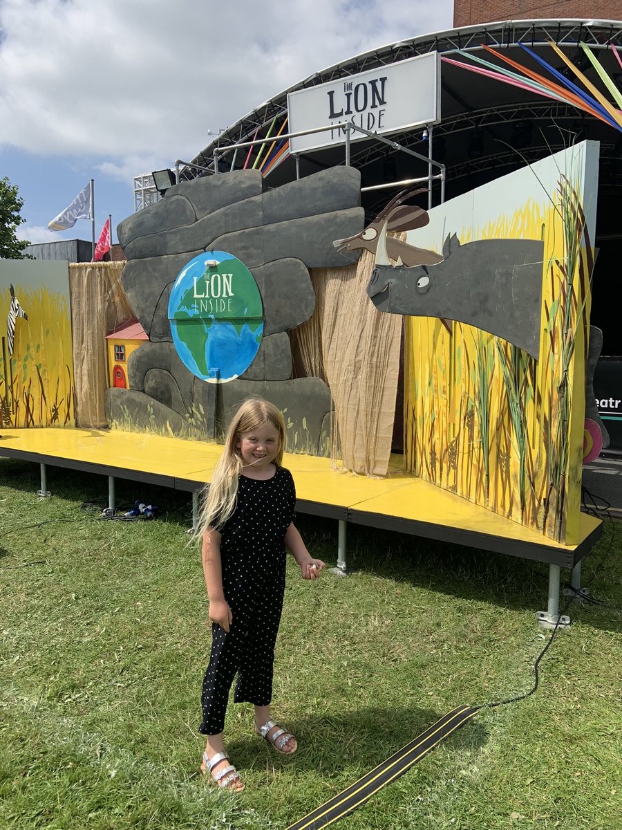 @LAStheatre @ClwydTweets It was super! Thank you #outdoortheatre #familyfriendly #theatrefestival #getoutdoors #wales #lioninside