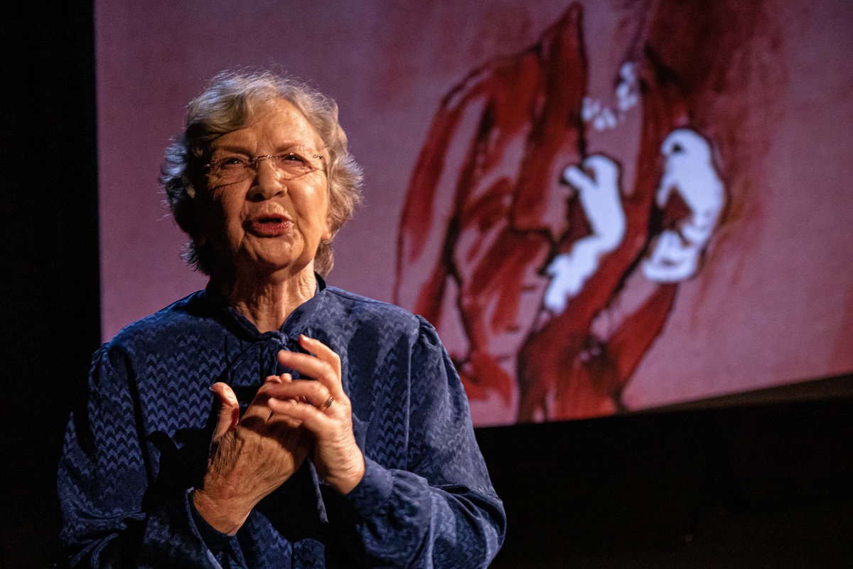 QueensTheatreH's tweet photo. Don't miss out on this fab piece of new writing by
@RichardMargrave, playing tonight at 8pm!

An elderly woman lives with a secret. Is it ever too late to tell all? To point the finger of accusation. To reclaim a career and reputation. To gain justice.

🎟️ https://t.co/ti7Ba0WMeN https://t.co/EuHarkfjBJ