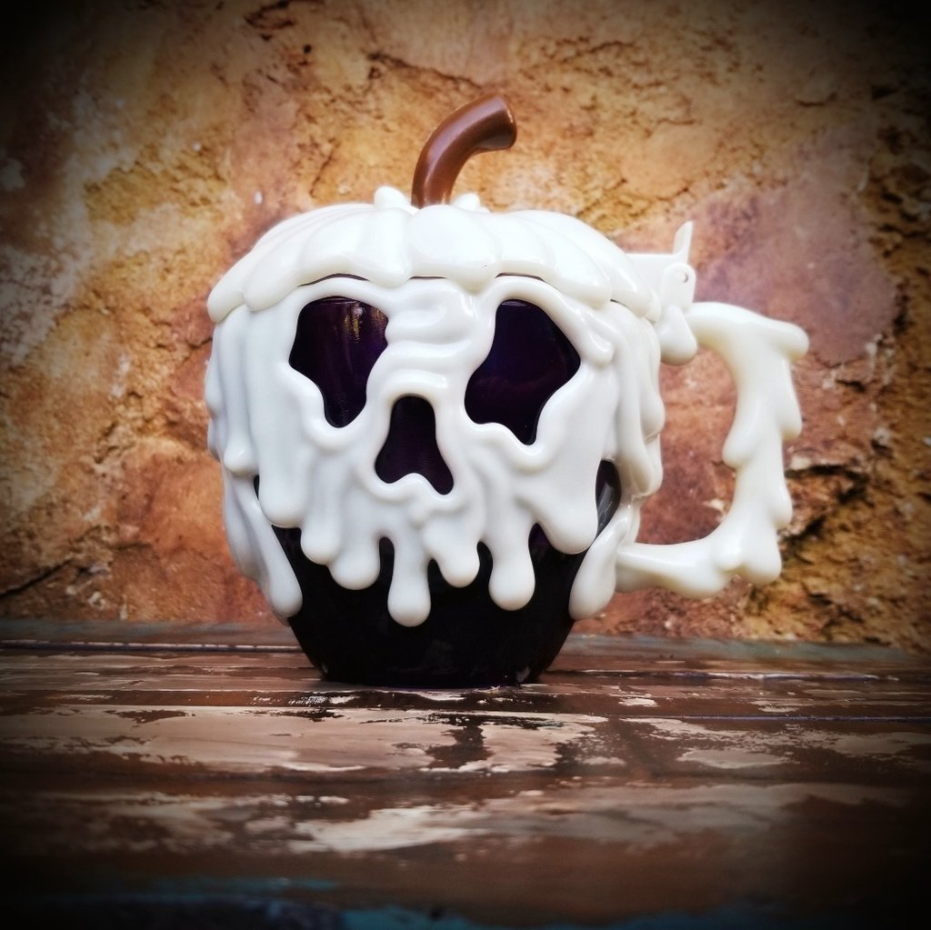 Day 2: Spooky Mug
Got this from Disney! 
#100DaysOfHalloweenHappy