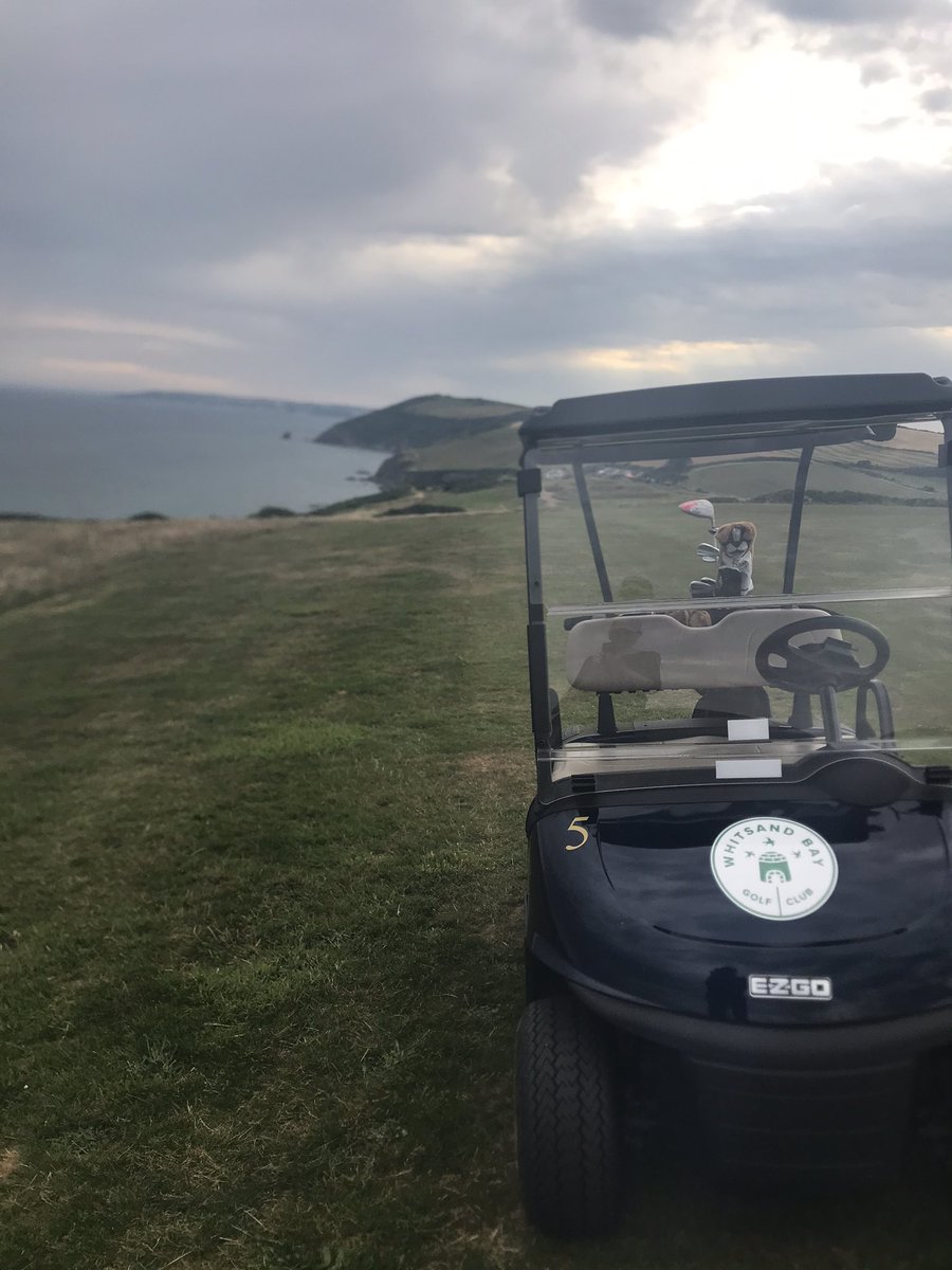 distewart79's tweet photo. What a treat to play @whitsandbaygolf thank you to Andy for organising it! Absolutely stunning! And some amazing innovative ideas going on there. Do go play if you are in the area 🙌🏻 https://t.co/qHcrPaZFIs