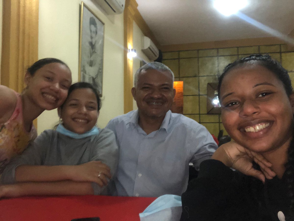forkyn_pina's tweet photo. Tener hij@s, es un regalo de Dios, y agradezco al Todopoderoso por la Familia que me ha dado. También a mi progenitor por ser un  medio eficaz para llegar al mundo.
#FelizDiaPaPa https://t.co/MM3J05NhIv