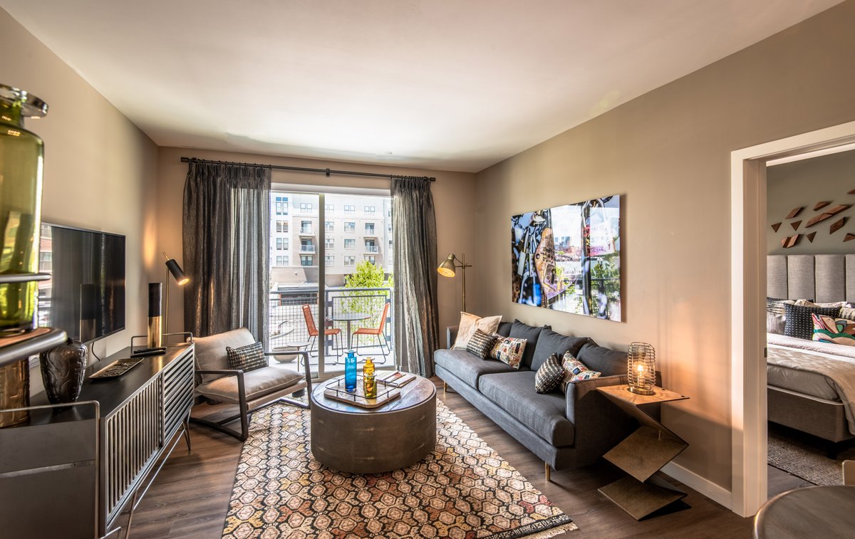 PortsideEPier's tweet photo. Style and comfort come together at #PortsideatEastPier. Call today to schedule your tour of our Meridian and Beacon apartment collections. #GoEastPier #EastBoston https://t.co/VqXaQjdXae
