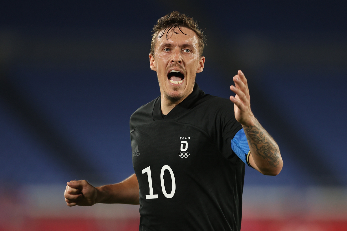 DFB_Team_EN's tweet photo. 🎙️ Max #Kruse: "We fought hard to the point of exhaustion, and some of us were nearly at our limits. Everyone gave it their all, and it was an incredibly hard-fought win."
#WirfuerD #Tokyo2020 #KSAGER 2-3 https://t.co/6ZdPxfj7HI