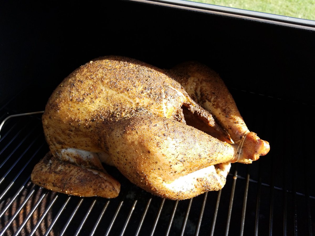 Foul_G's tweet photo. #barbecue #foodporn #turkeybird https://t.co/k08jeY0Rsy