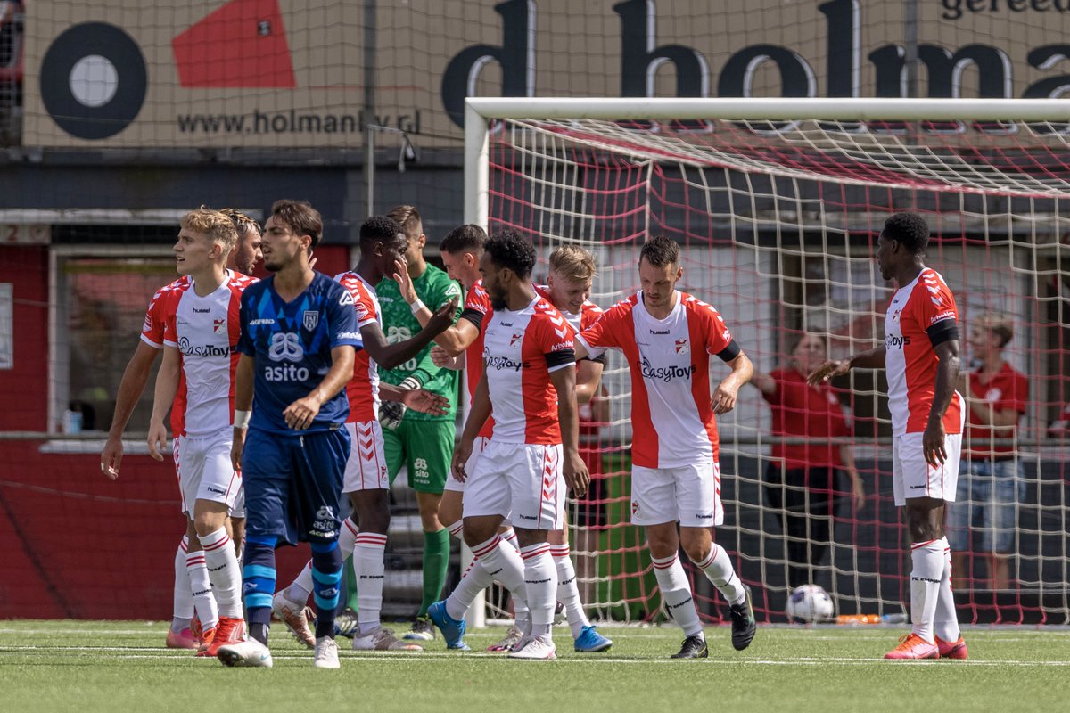 HeraclesAlmelo's tweet photo. โน ๐๐๐ก๐๐ ๐ช๐๐๐ฆ๐ง๐ฅ๐๐๐
Heracles Almelo verliest van FC Emmen.
#emmher | 4-1 | ๐ฒ https://t.co/j5ZIz2WjAz https://t.co/0Ps6yT7OkU