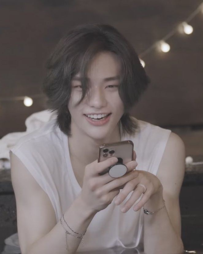 Eto talaga yung namiss ko. 

1. You.
2. Your smile.
3. Your whole existence.