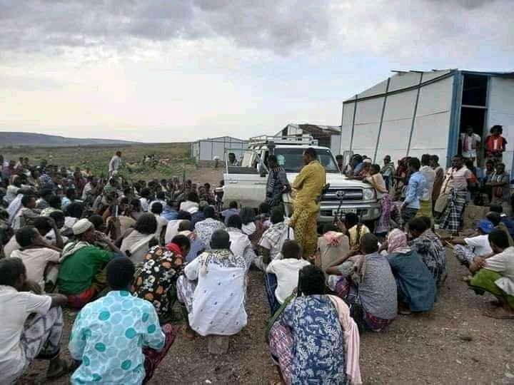 Alawikedir's tweet photo. Large crowds marched today in major cities of Afar region. The march conveyed two important messages. One was the strong condemnation of the TPLF's invasion of Afar, and the other was the determination of everyone to join the main struggle. 

#AfarUnderAttack 
#afarmy https://t.co/EUZdHiyMQr
