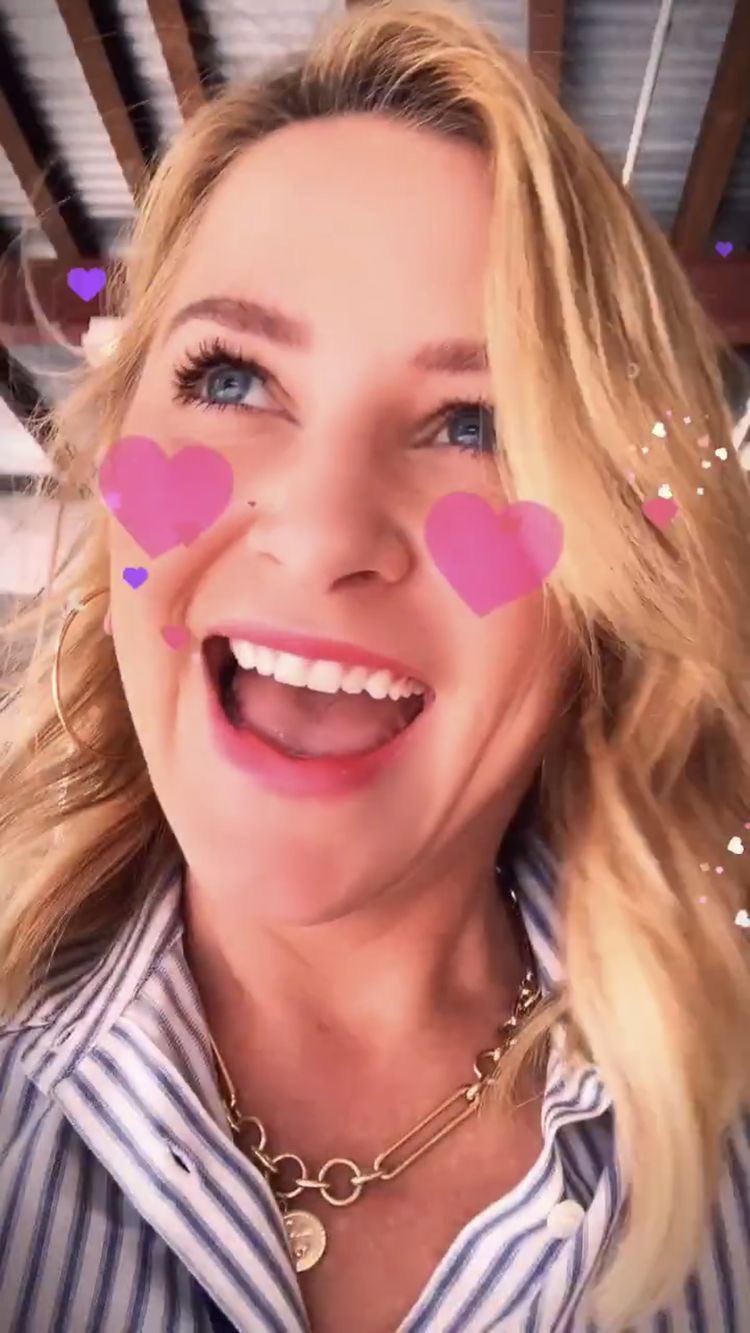 happy birthday jessica capshaw<3 