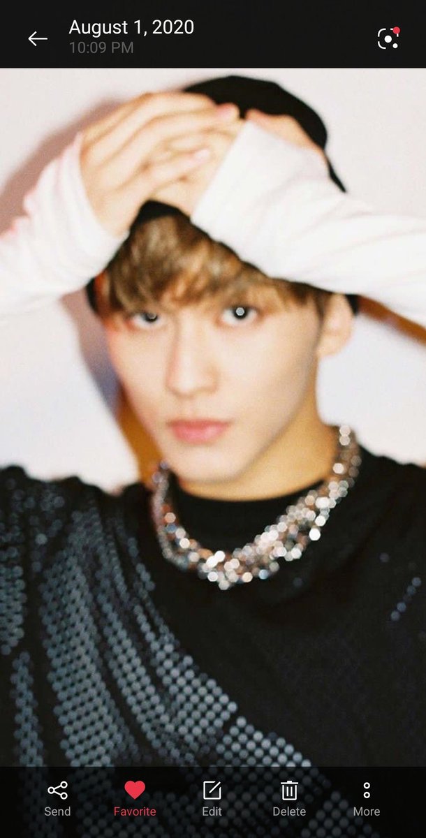 fukuorue's tweet photo. :¨·.·¨:
 `·. 🗓️ Day 25

💭:  mark's pict which you always keep
💌: hard to choose 😩 SO this picts ! cuzz this is Mark's first photo in my gallery &amp;&amp;  mark's birthday last year 

#31Days_Mark_Challenge
#31일_마크_첼린지
#마크 #NCT마크 #MARK
#マーク #NCT_MARK https://t.co/8RcKFEc2We