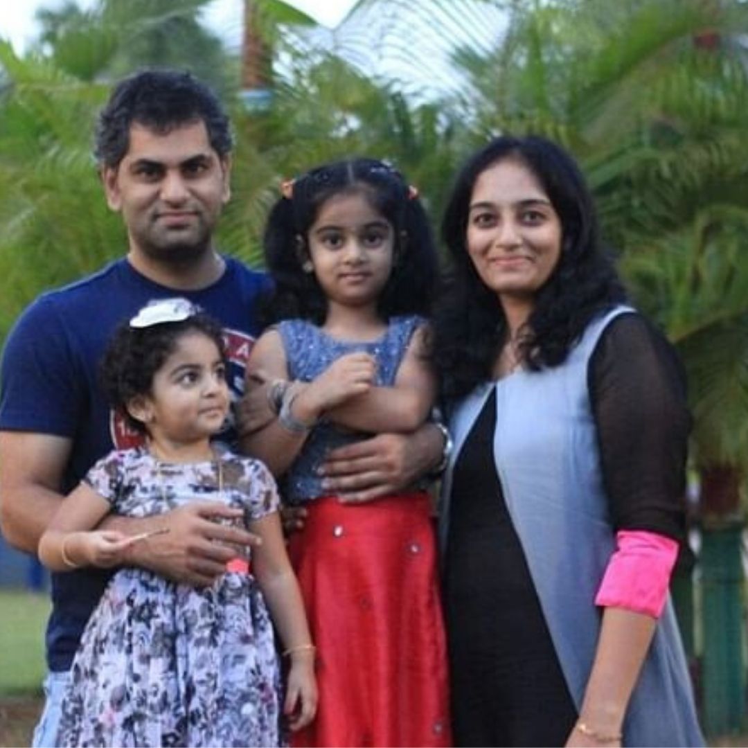 milaapdotorg's tweet photo. Naresh was tested for #CoVid19 on May 8, 2021. There is no breakthrough in reviving Naresh's lungs &amp; he will require a lung transplant. His family can't afford his medical expenses. Please save him at https://t.co/j17zNr7Ugi

#lung #URGENT #milaap #crowdfunding https://t.co/vvUtrDHQZM
