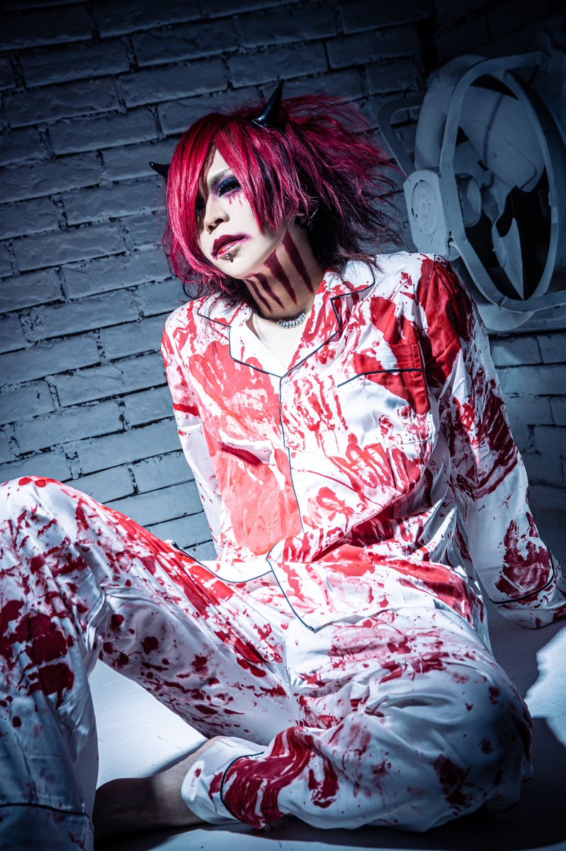 SRGA_Official's tweet photo. 🔯個人アー写🔯

New Visual

怠惰-sloth- ver.

Vo.アスカ
Gt.Natsu
Ba.翔磨 https://t.co/qY3YI51X00