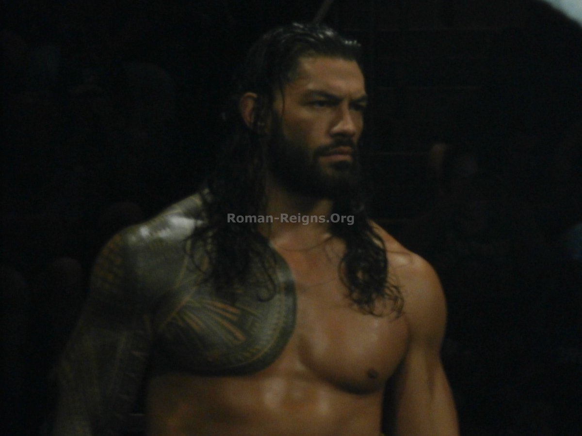 Candids from #WWEPittsburgh last night that I got are added-roman-reigns.org/Photos/thumbna… #RomanReigns #RomanEmpire #TribalChief #HeadoftheTable #WWE #Smackdown #Summerslam #WWELive