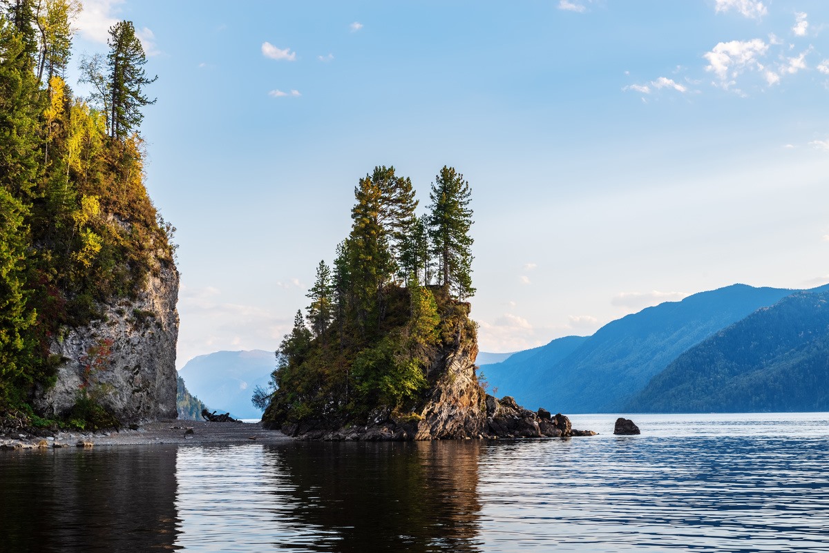 Russia's tweet photo. #ExploreRussia
🌊 Lake #Teletskoye is the largest lake in the Altai Mountains - a 325m deep natural wonder. The clarity of its waters & stunning forest-covered banks can rival those of the Baikal itself.
📸 @RussiaTravelEN, max.sibiriak, Vadim Orlov, Grigorii Pisotsckii https://t.co/XSSkr76UqD