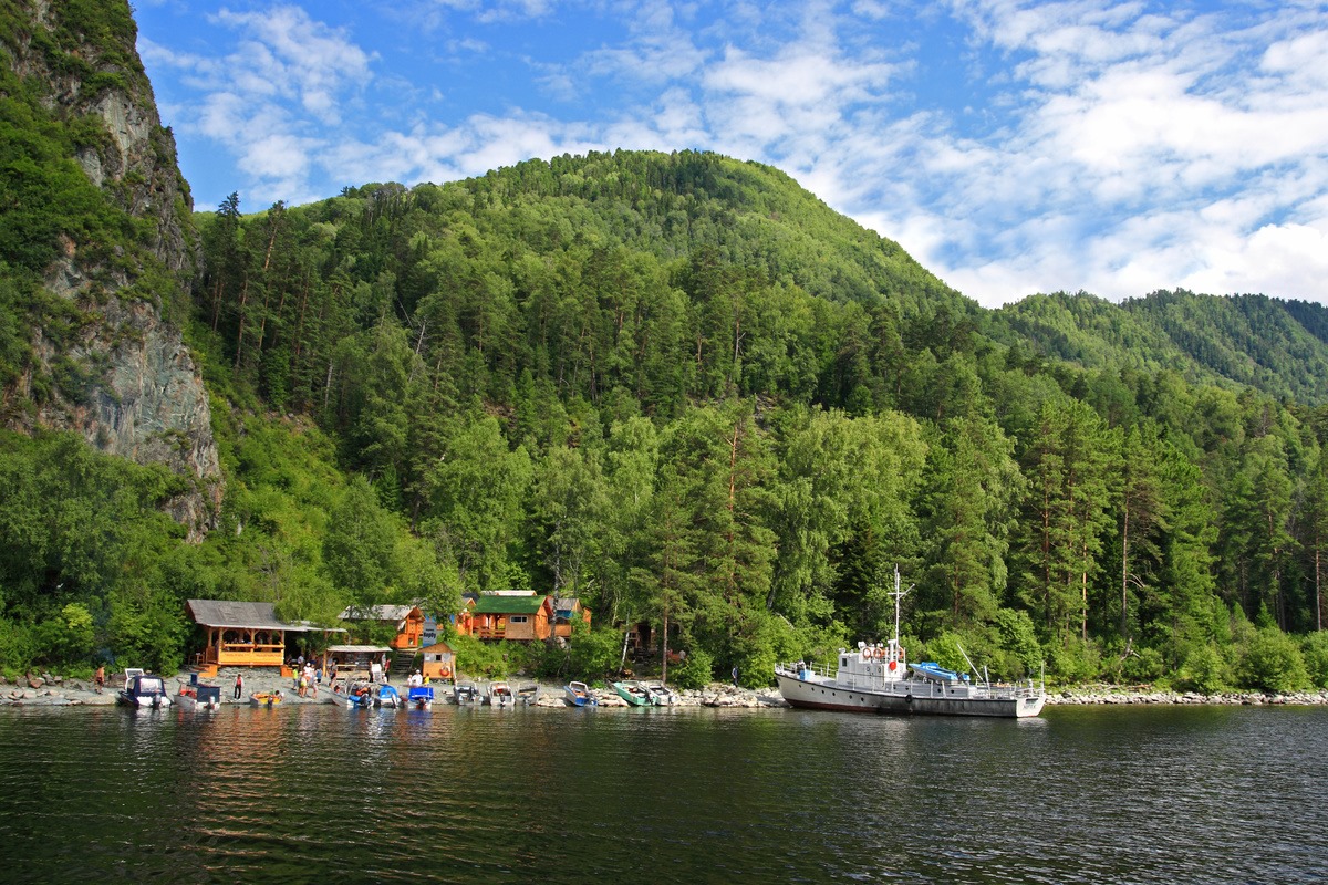 Russia's tweet photo. #ExploreRussia
🌊 Lake #Teletskoye is the largest lake in the Altai Mountains - a 325m deep natural wonder. The clarity of its waters & stunning forest-covered banks can rival those of the Baikal itself.
📸 @RussiaTravelEN, max.sibiriak, Vadim Orlov, Grigorii Pisotsckii https://t.co/XSSkr76UqD